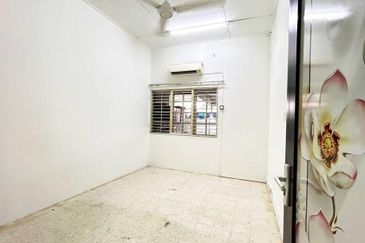 Taman Kinrara Seksyen 1