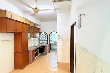 Taman Kinrara Seksyen 1