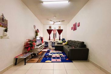 De Bayu Apartment @ Setia Alam