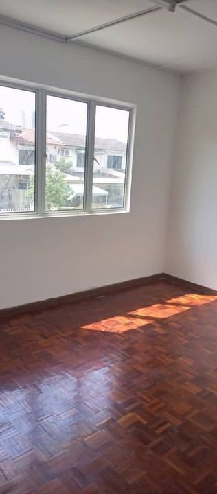 KL CITY 2-STOREY NEWLY RENOVATED HOUSE FOR SALES VERY LIMITED FOR SALE  , Kuala Lumpur, Sungai Besi