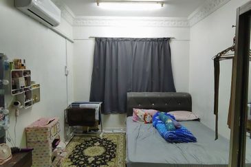 Vista Pinggiran, Taman Pinggiran Putra