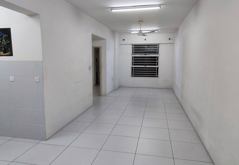 Calisa M @ Calisa Residences