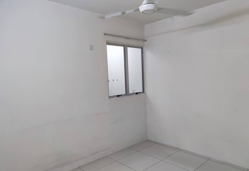 Calisa M @ Calisa Residences