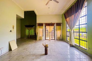 TAMAN OLIVE HEIGHTS (TAMAN ANGSANA)