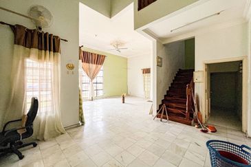 TAMAN OLIVE HEIGHTS (TAMAN ANGSANA)