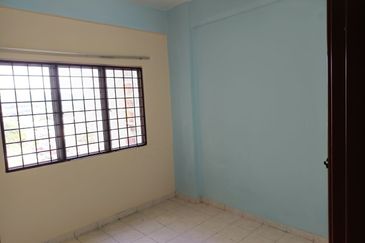 Pangsapuri Damai Mewah B