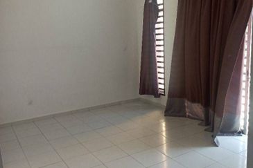 DOUBLE STOREY TERRACE SG PELEK SEPANG SELANGOR FOR SALE  