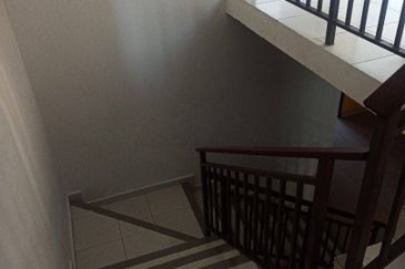 DOUBLE STOREY TERRACE SG PELEK SEPANG SELANGOR FOR SALE  