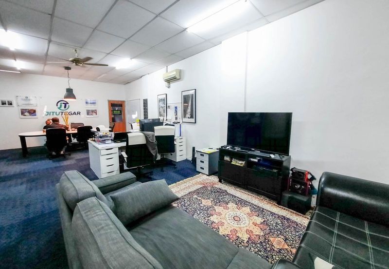 Residensi Bistaria, Ukay Bistari