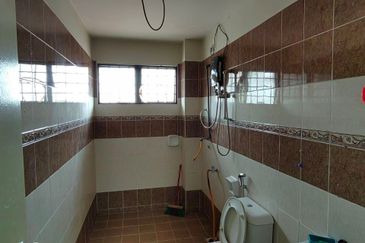 Jalan Warisan Megah 1/8