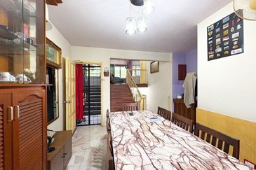 Taman Midah Townhouse