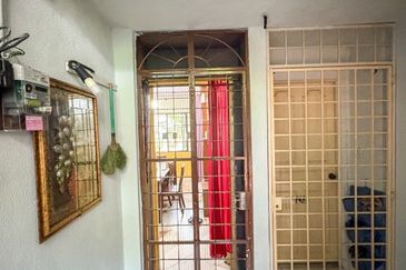 Taman Midah Townhouse