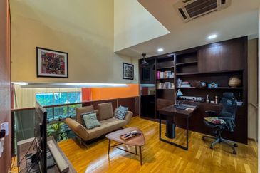 Symphony Hills Schumann