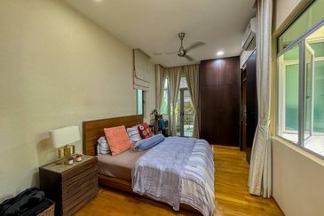 Symphony Hills Schumann