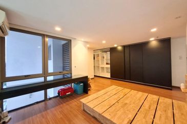 Centrio SoHo @ Pantai Hillpark