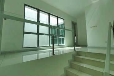 Charms of Nusantara, Setia Eco Glades