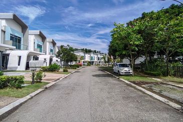 Charms of Nusantara, Setia Eco Glades