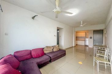 Apartment Putra1