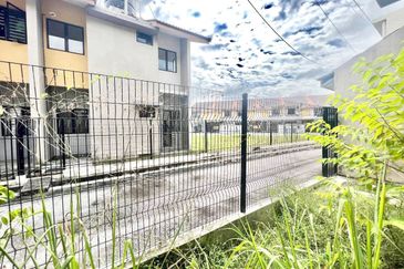 Bandar Mahkota Banting (Brooklands)