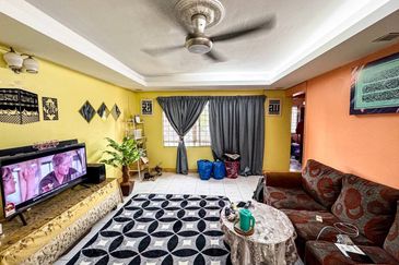 Apartment Saujana, Damansara Damai FOR SALE  