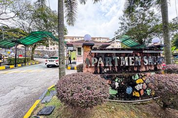 Apartment Saujana, Damansara Damai FOR SALE  