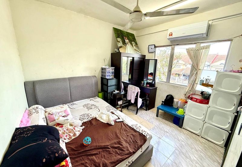 Taman Putra Budiman Flat