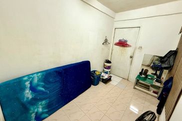 Taman Putra Budiman Flat