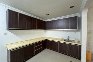 SU3 @ Bandar Saujana Utama