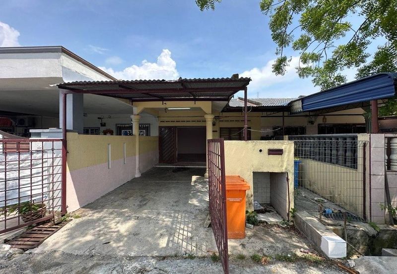 Taman Dato Hormat, Telok Panglima Garang