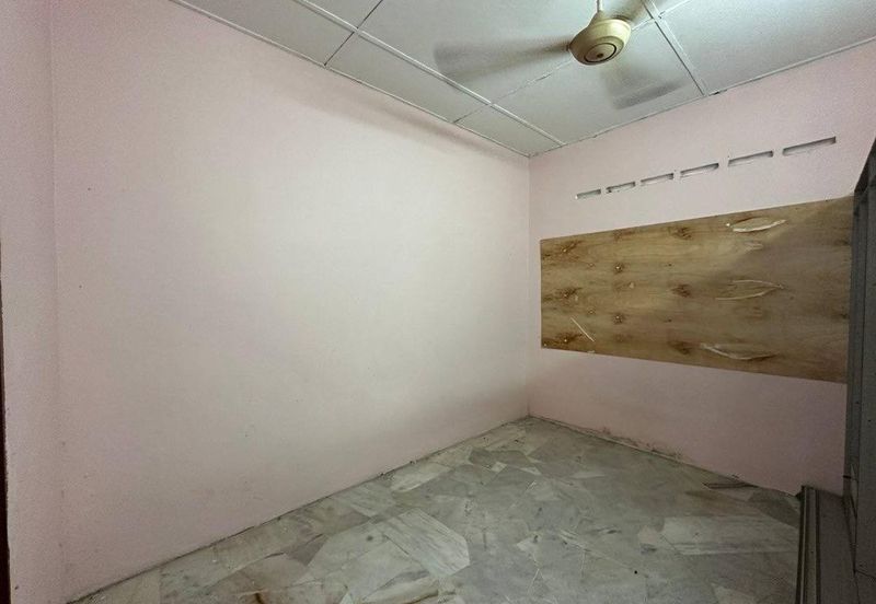 Taman Dato Hormat, Telok Panglima Garang