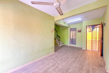 Dahlia Apartment, Pandan Indah