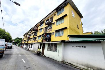 Flat PKNS AU3 (Blok 1 - 6)