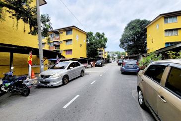 Flat PKNS AU3 (Blok 1 - 6)