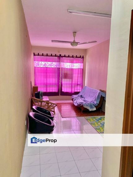 STRATA TITLE Vista Impiana Taman Bukit Serdang Seri Kembangan Selangor for SALE, Selangor, Seri Kembangan