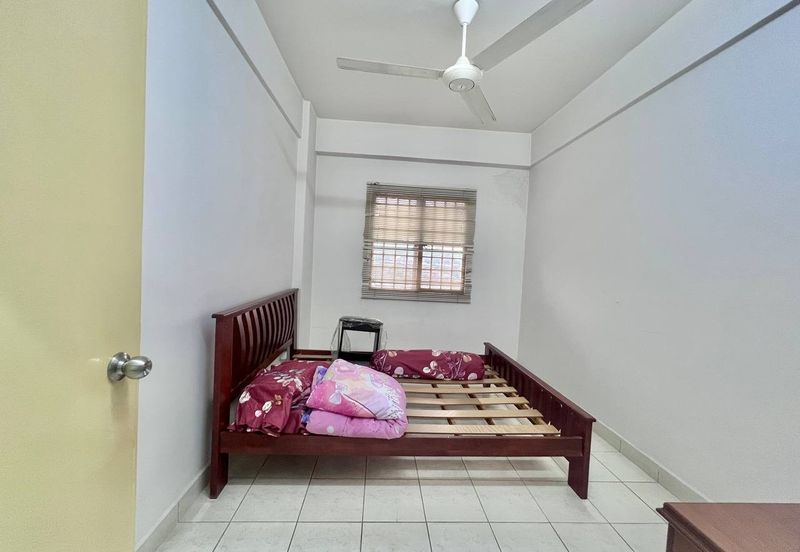 Pangsapuri Saujana, Gombak