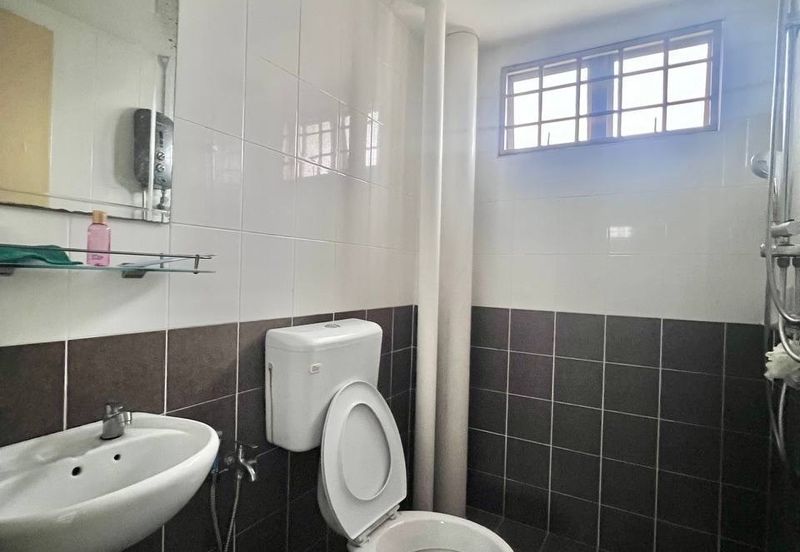 Pangsapuri Saujana, Gombak