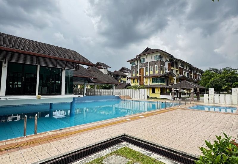 Avenue 6, Bandar Tun Hussein Onn