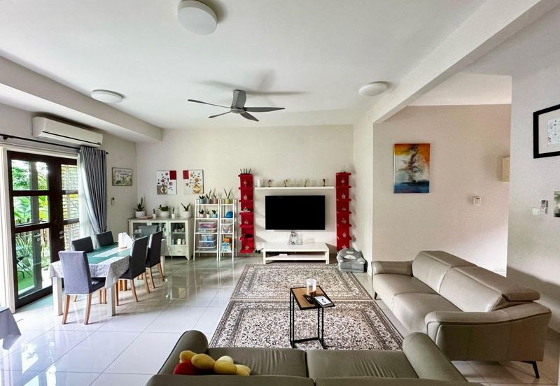 Avenue 6, Bandar Tun Hussein Onn