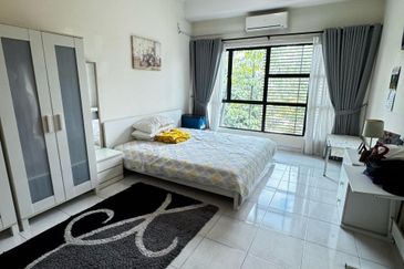 Avenue 6, Bandar Tun Hussein Onn