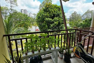 Avenue 6, Bandar Tun Hussein Onn