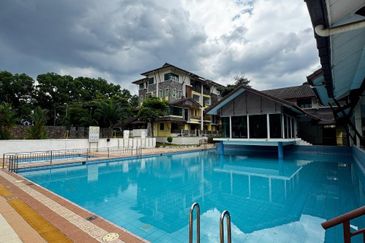 Avenue 6, Bandar Tun Hussein Onn