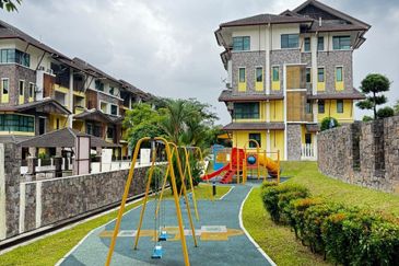 Avenue 6, Bandar Tun Hussein Onn