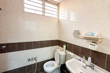 Taman Pelangi Semenyih 2