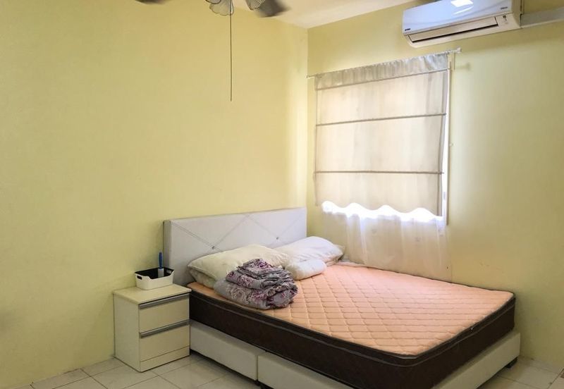 Residensi Bistaria, Ukay Bistari