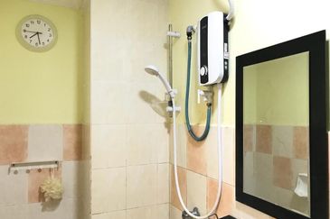 Residensi Bistaria, Ukay Bistari