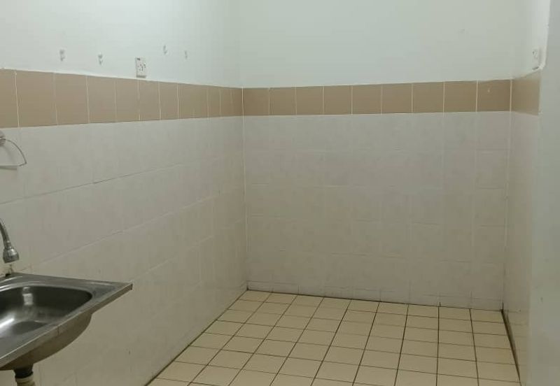 Residensi Bistaria, Ukay Bistari