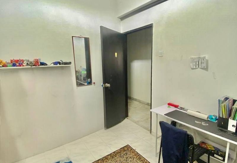 Menara Jade (Jade Tower), Taman Bukit Indah