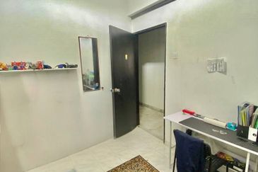 Menara Jade (Jade Tower), Taman Bukit Indah