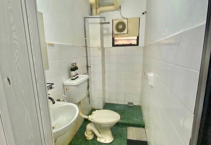 Menara Jade (Jade Tower), Taman Bukit Indah