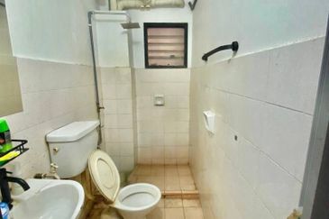 Menara Jade (Jade Tower), Taman Bukit Indah